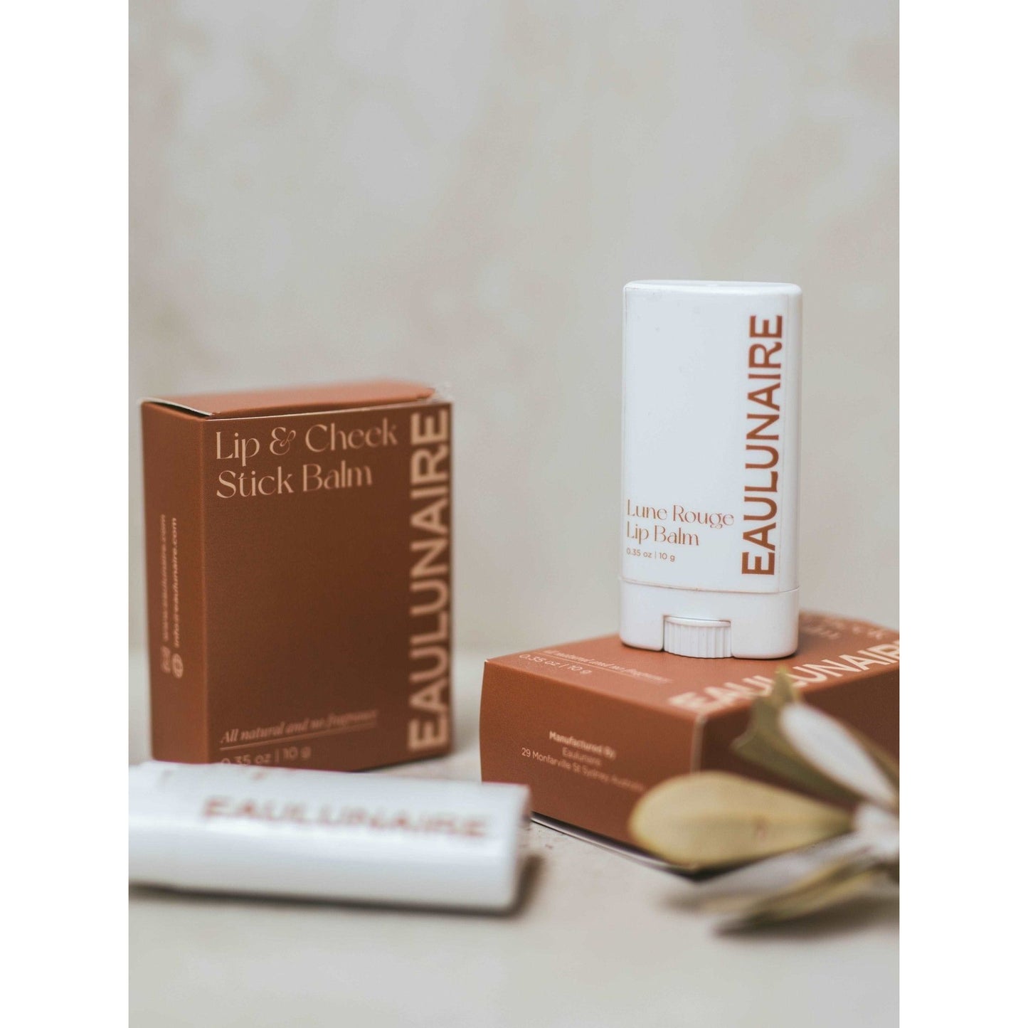 Lune Rouge Lip and Cheek stick balm Red) - EAULUNAIRE