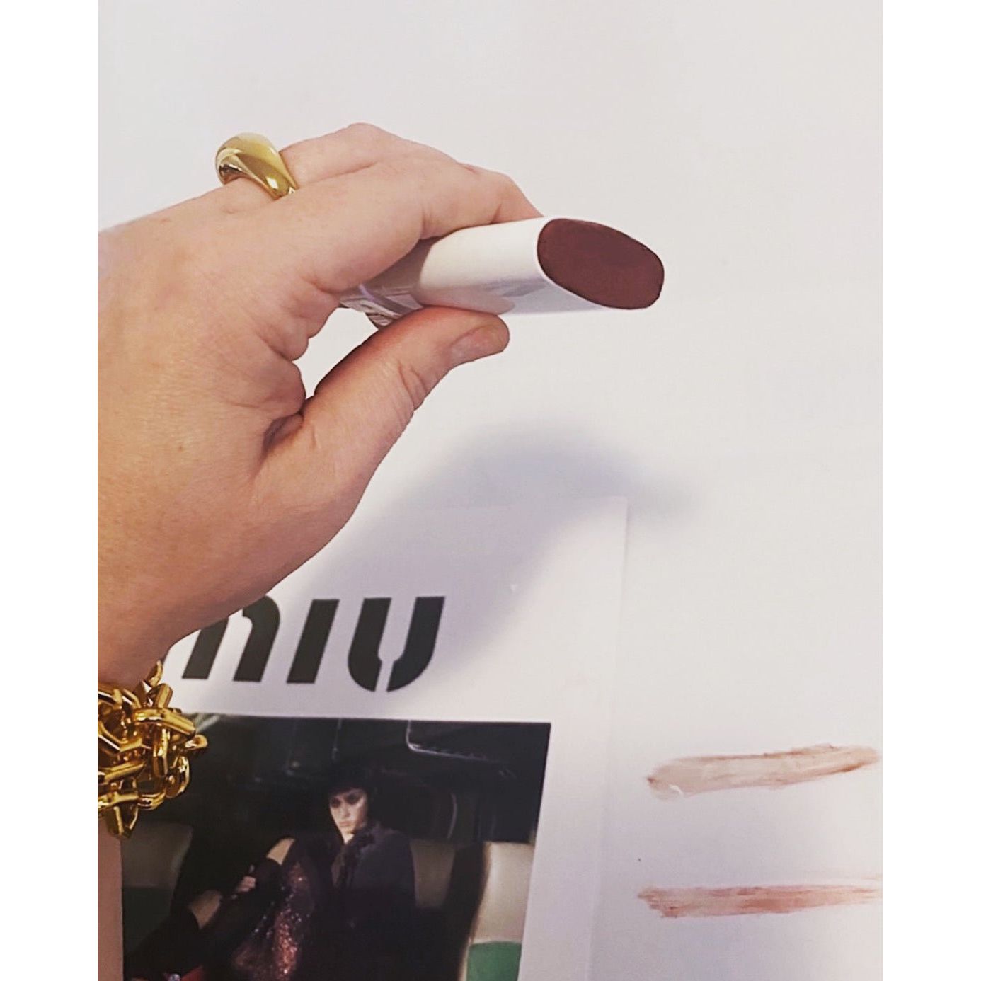 Lune Rouge Lip and Cheek stick balm Red) - EAULUNAIRE